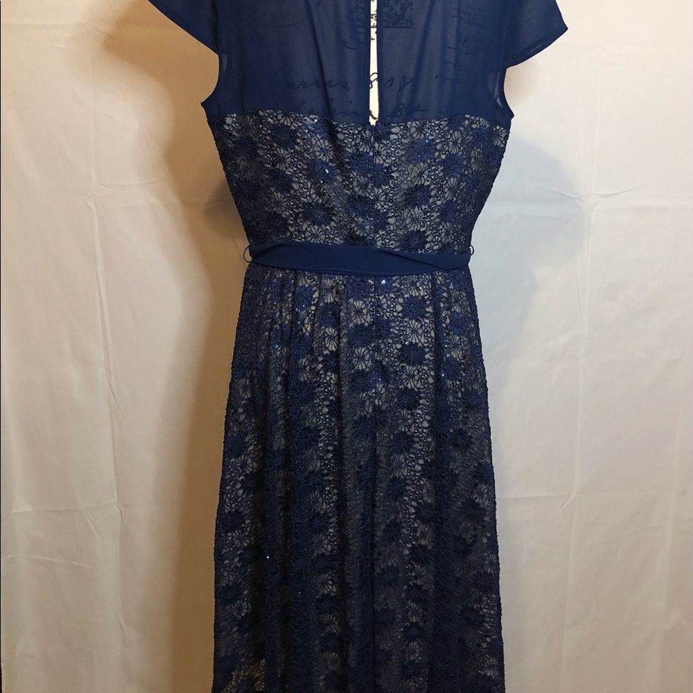 Julian Taylor Short Sleeve Sequin Lace Fit And Flare Dress - Picture 6 of 15